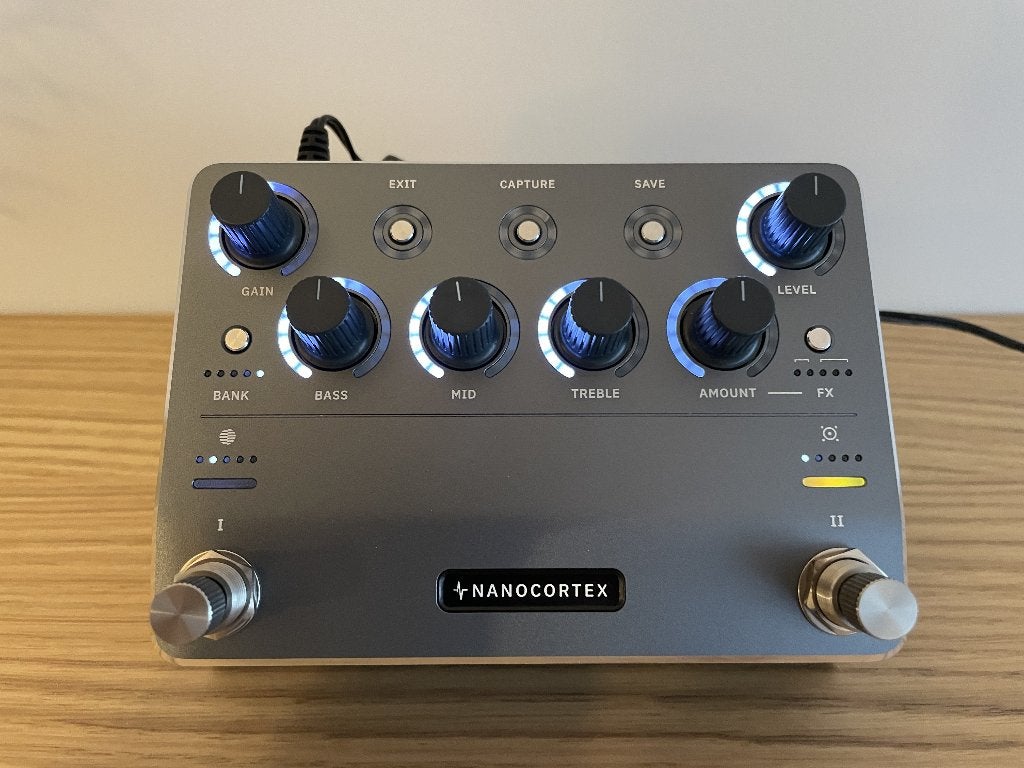 Neural DSP Nano Cortex incl adapter en stand (nog garantie), Audio, Tv en Foto, Professionele apparaten, Ophalen, Zo goed als nieuw