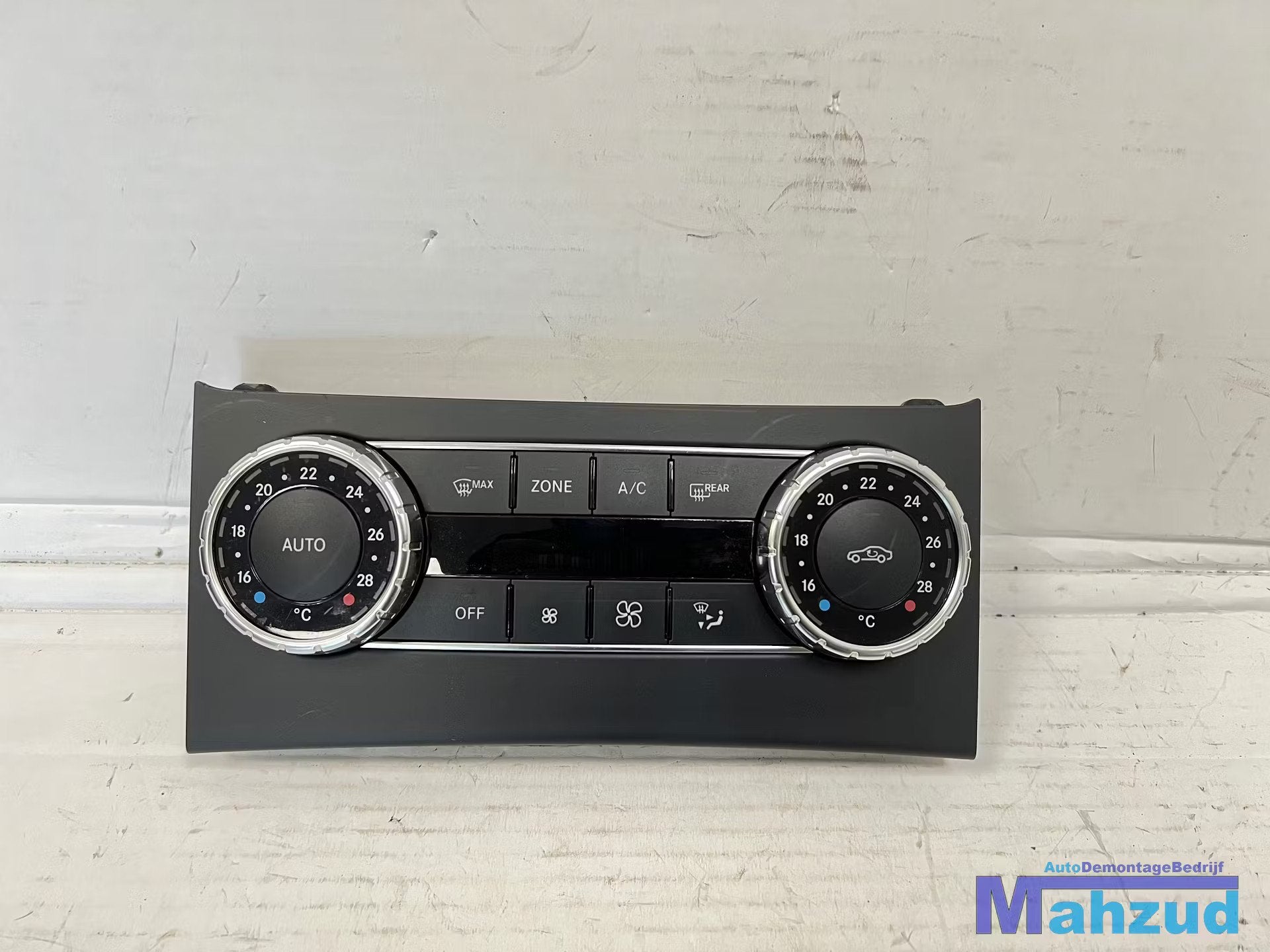 MERCEDE C KLASSE W204 Airco kachel paneel 2049003803, Gebruikt, Mercedes-Benz AG, Mercedes-Benz, Mercedesstrasse 120
70372  Stuttgart, DE