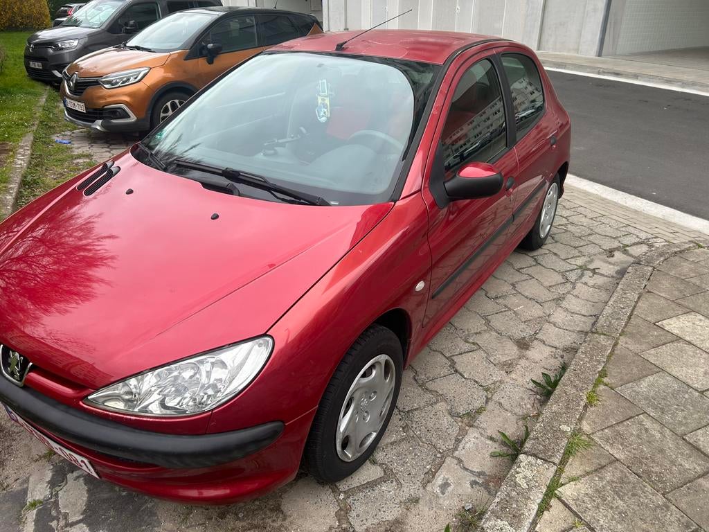 Peugeot 206 benzine, Auto's, Voorwielaandrijving, Stof, Handgeschakeld, Particulier