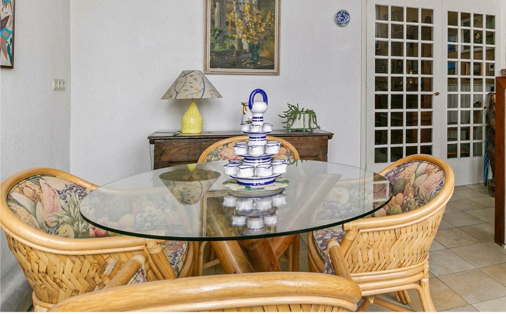 Mooie  ronde tafel & 4 zetels  uit bambou, Ophalen, Zo goed als nieuw, Rond, Glas