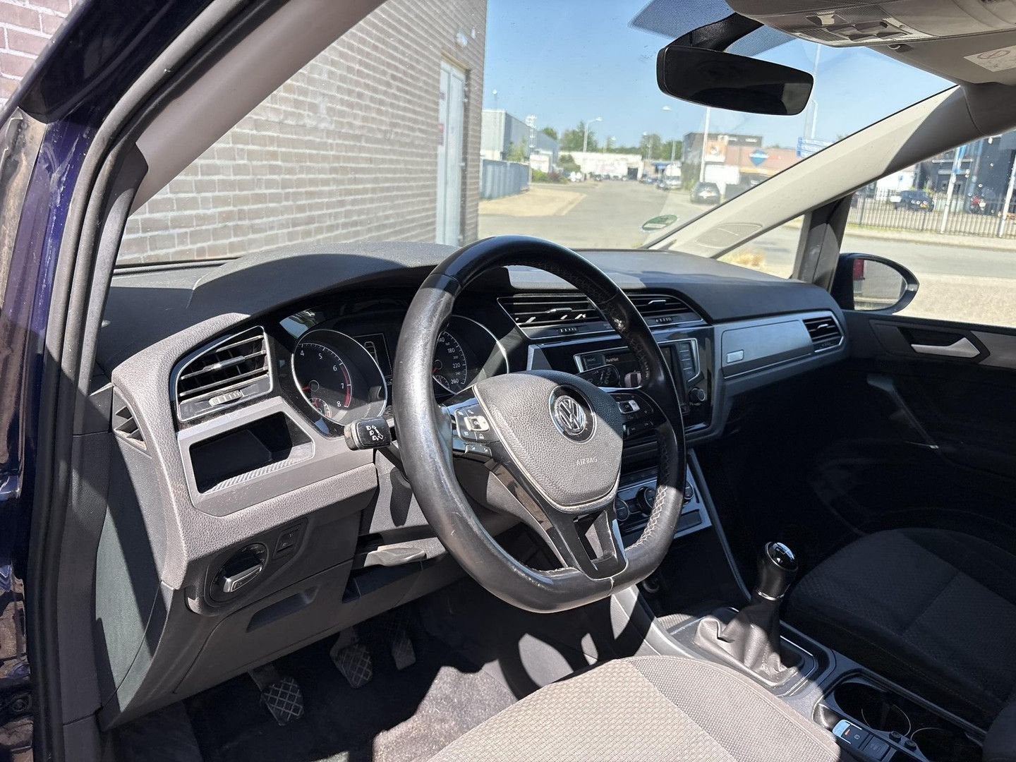 Volkswagen Touran 1.2 TSI Comfortline | Climate | Cruise | P, Auto's, Monovolume, Zwart, Blauw, 124 g/km