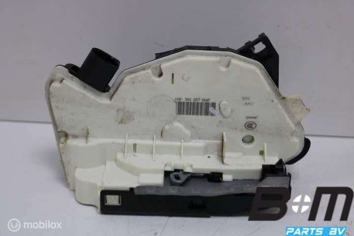 Portierslot rechtsvoor VW Scirocco FL 5N1837016F, Gebruikt
