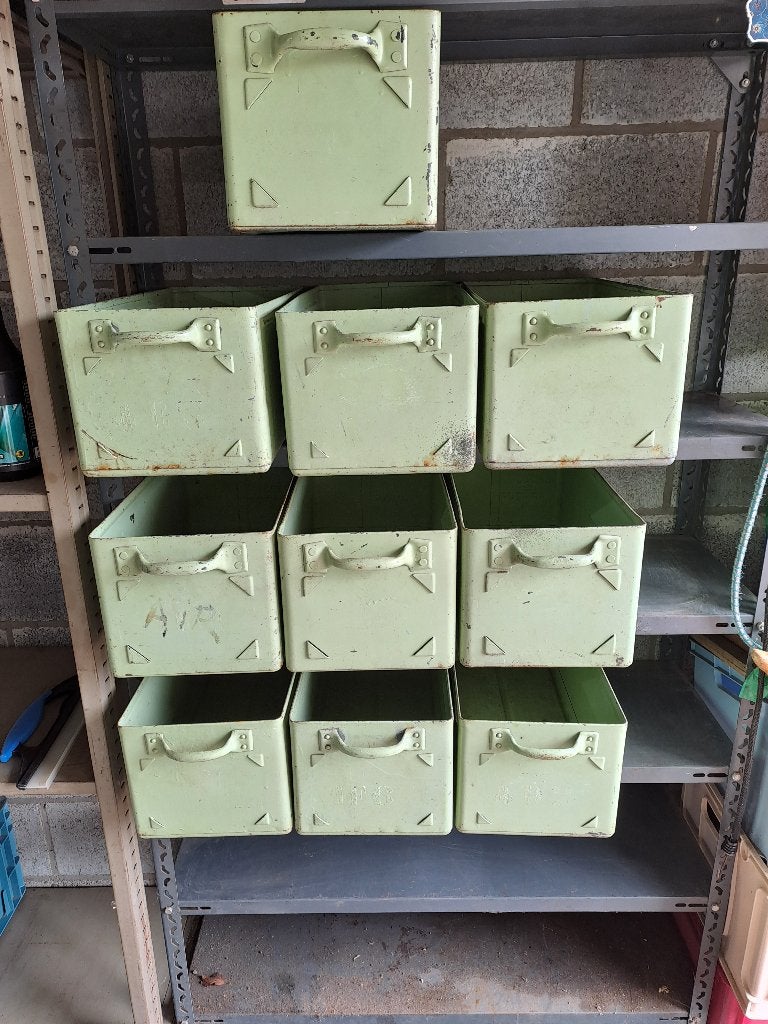 vintage opbergkast van plaatstaal uit het leger, Ophalen, Gebruikt, Militaire