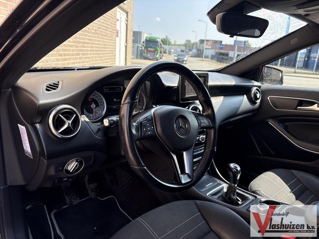 Mercedes-Benz A 180 Prestige | Navi | Airco | Stoelverwarmin, Classe A, Achat, Entreprise, Boîte manuelle