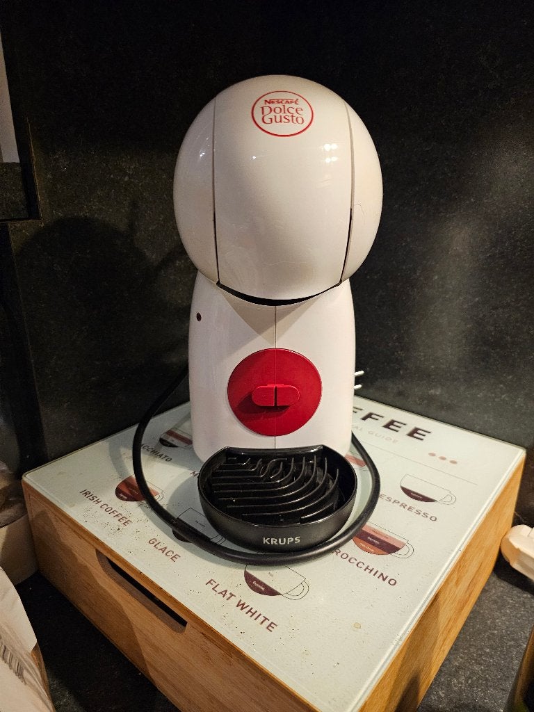 Dolce Gusto Koffiemachine, Elektronische apparatuur, Ophalen, Gebruikt, Dolce Gusto, Capsulehouder