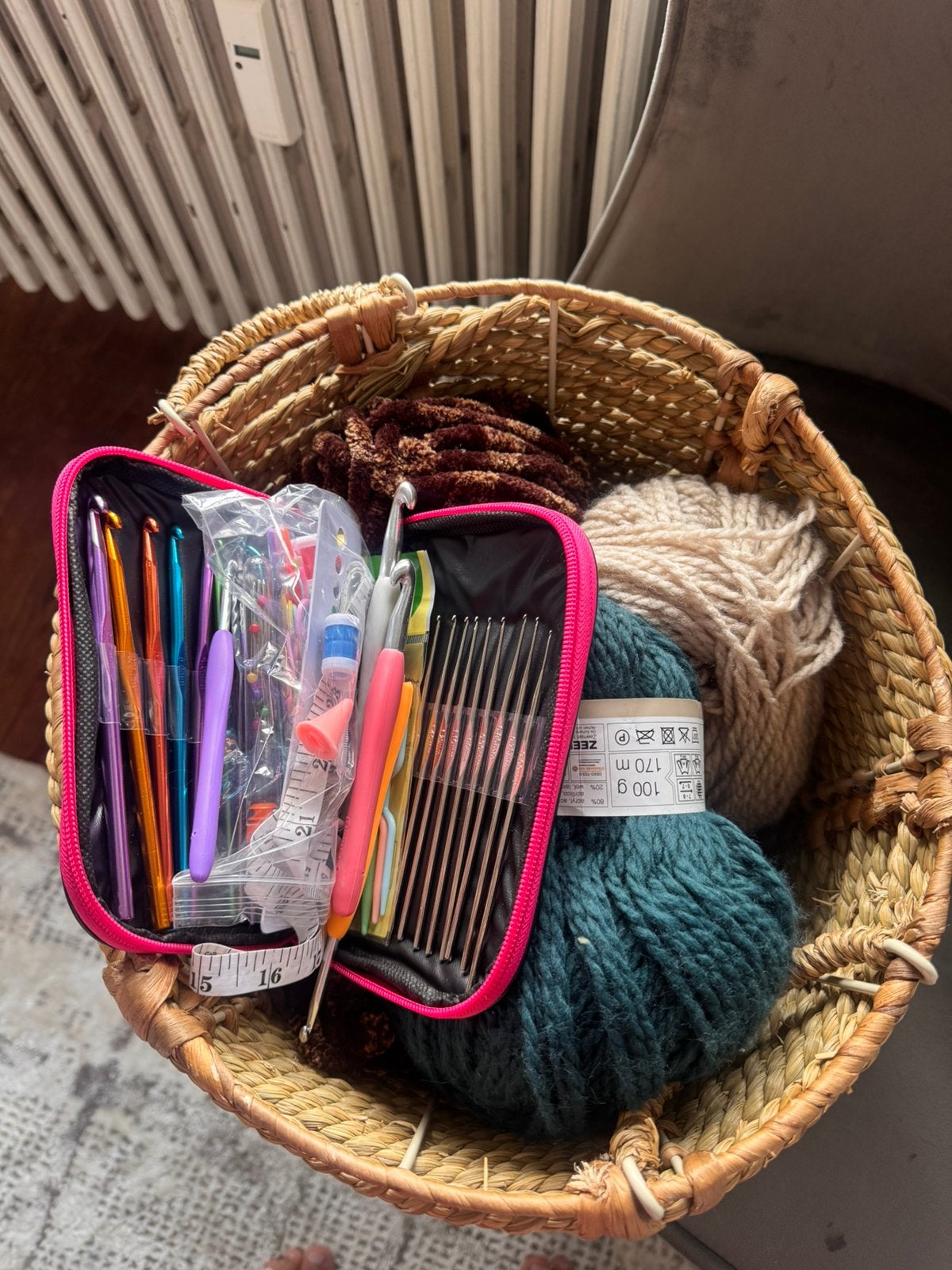 haakpakket inclusief mand, wol en haaknaalden-etui, Enlèvement, Comme neuf