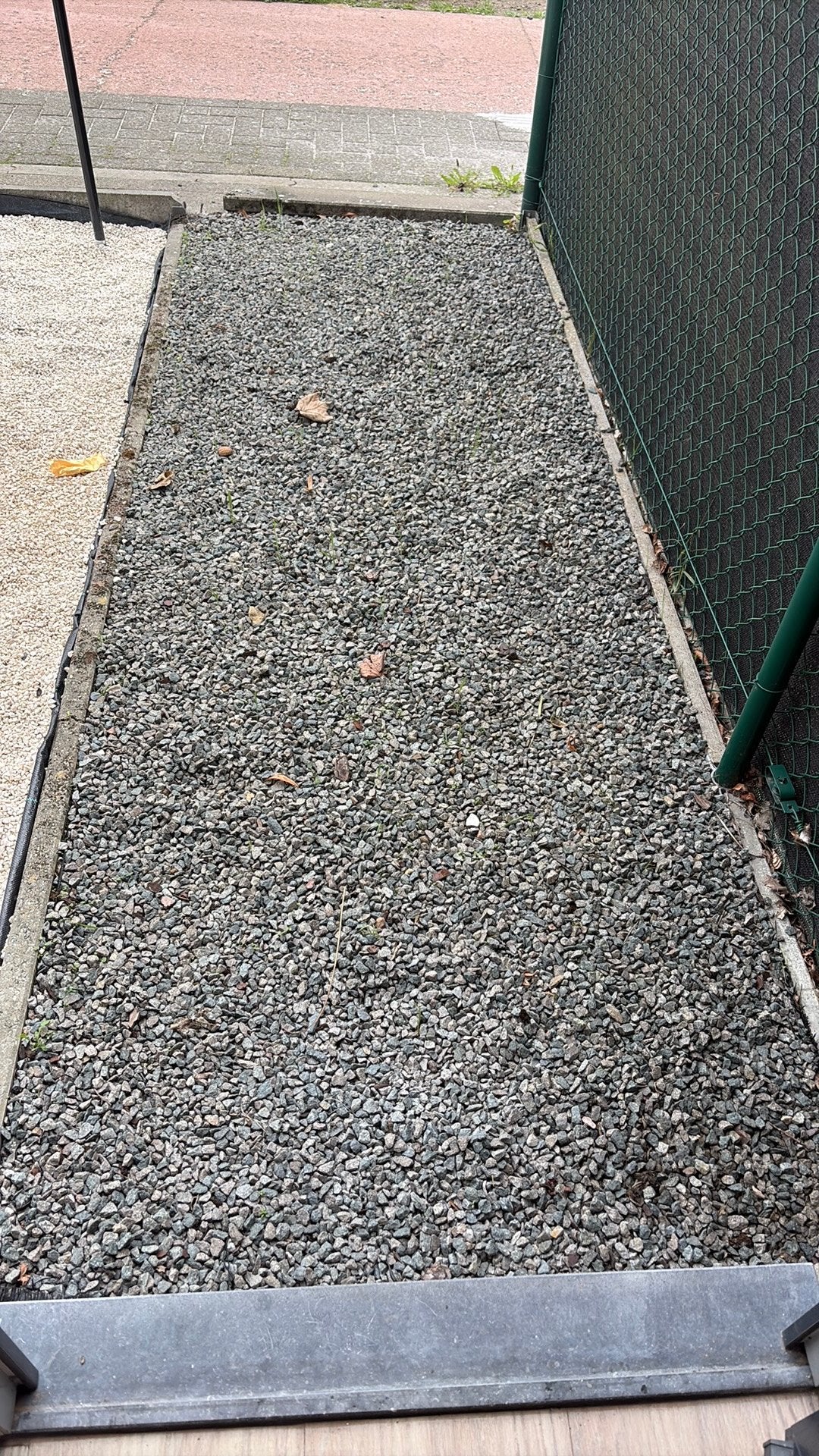 Gratis kiezels voor ongeveer 30m² - zelf afgraven en inladen, Enlèvement, Comme neuf, Gris, Gravier