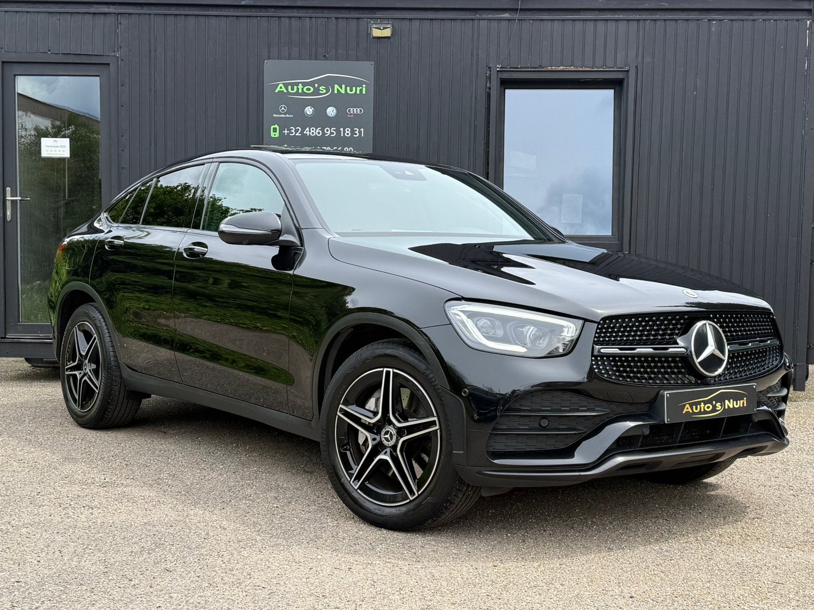 New mercedes-benz glc220d facelift 2020 amg navi opendak, Auto's, Mercedes-Benz, Automaat, 143 kW, Zwart, 5 deurs