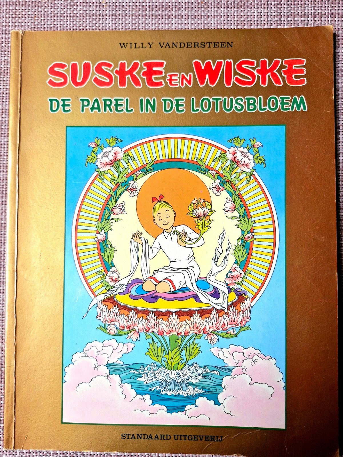 DE PAREL IN DE LOTUSBLOEM.  UNIEK EXEMPlAAR    1 ste editie, Boeken, Eén stripboek, Ophalen of Verzenden, Zo goed als nieuw, Willy Vandersteen en Paul.Geerts