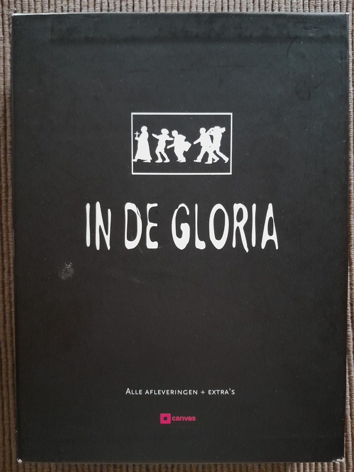In de gloria (volledige reeks + extra's), Alle leeftijden, Zo goed als nieuw, Komedie, Extra's