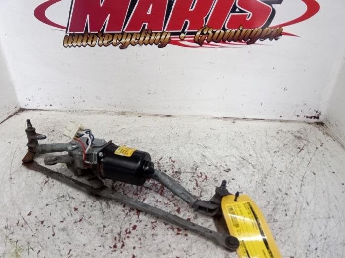 Moteur + mécanique essuie-glace d'un Peugeot 106, -, -, 3 mois de garantie, Utilisé