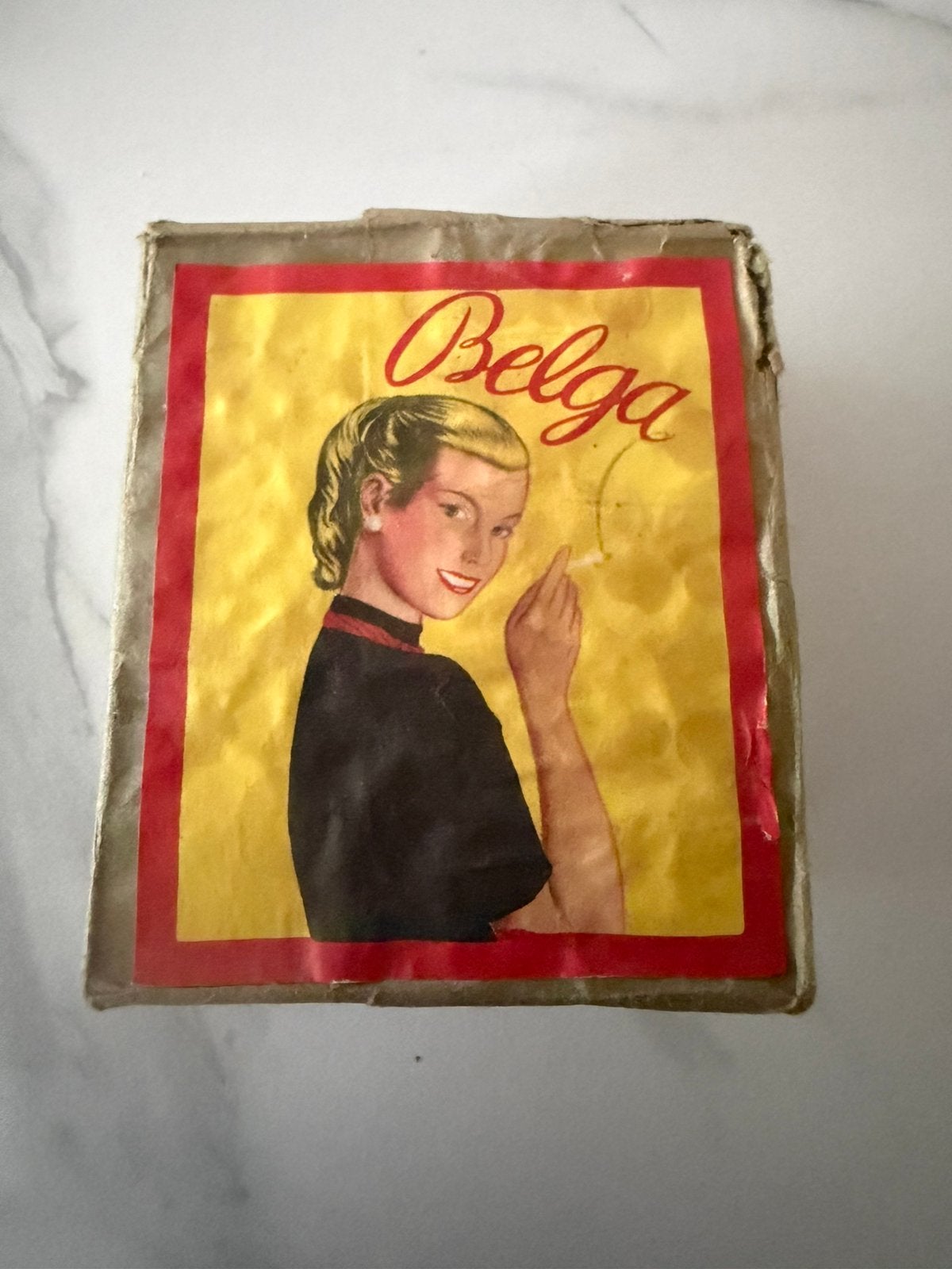 Zeldzaam pak lucifers belga reclame sigaretten, Ophalen of Verzenden, Zo goed als nieuw