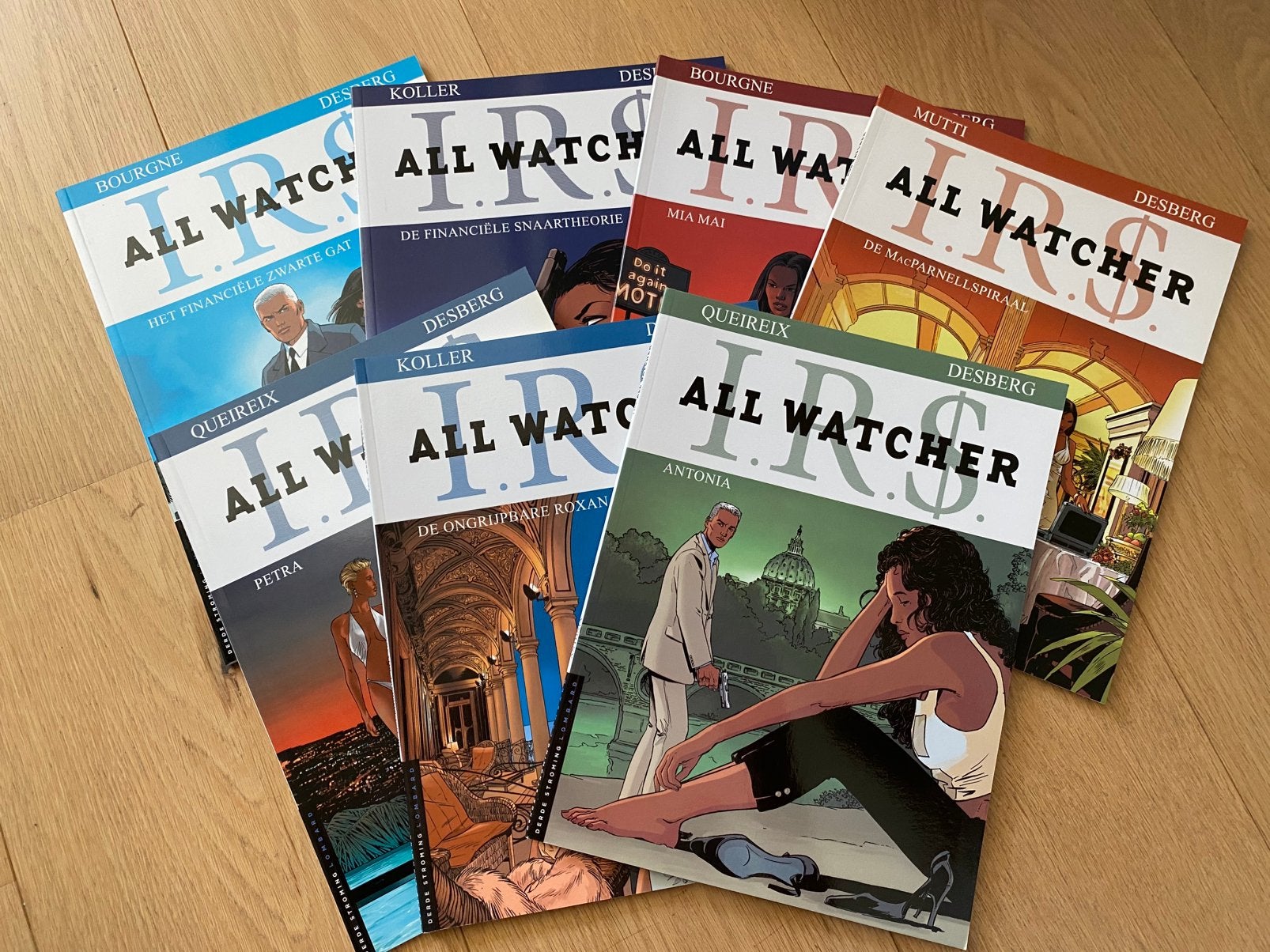 I.R.$. All watcher 1 tem. 7 eerste druk sc, Ophalen of Verzenden, Zo goed als nieuw