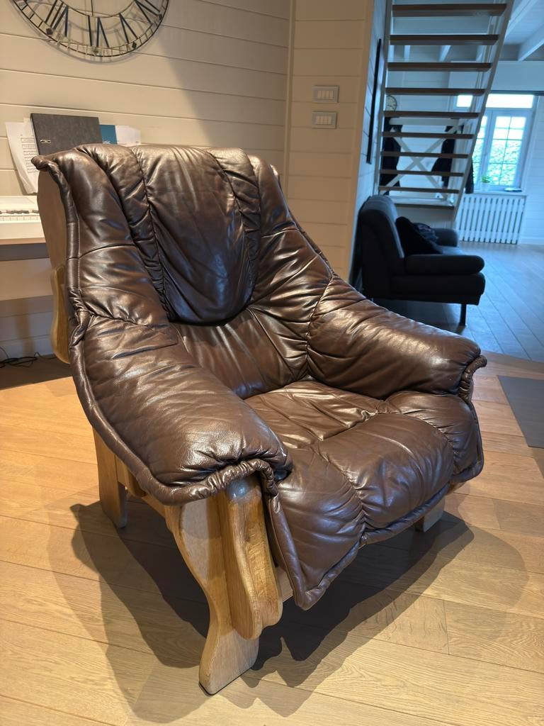 Fauteuil vintage en cuir et bois massif, Enlèvement ou Envoi, Comme neuf