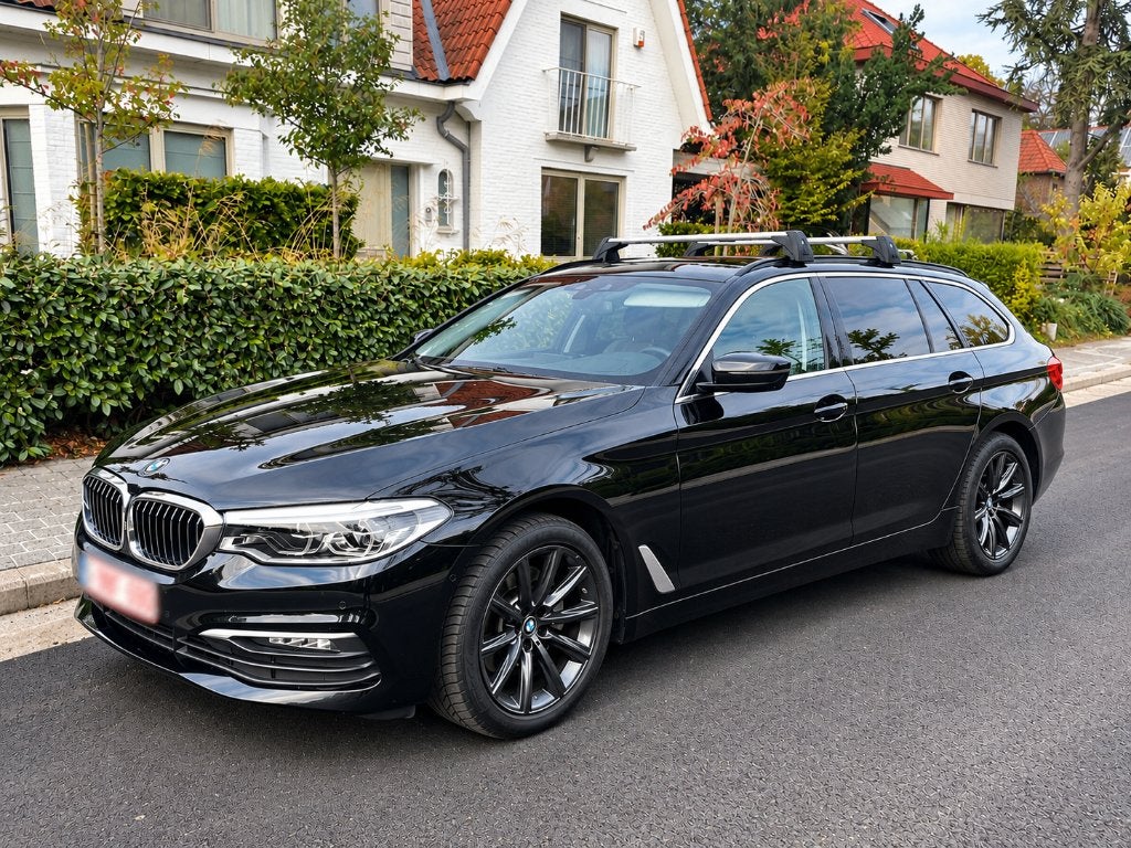 BMW 520 touring 190pk - diesel - 117.000km, Automaat, Dealer onderhouden, Zwart, 5 deurs