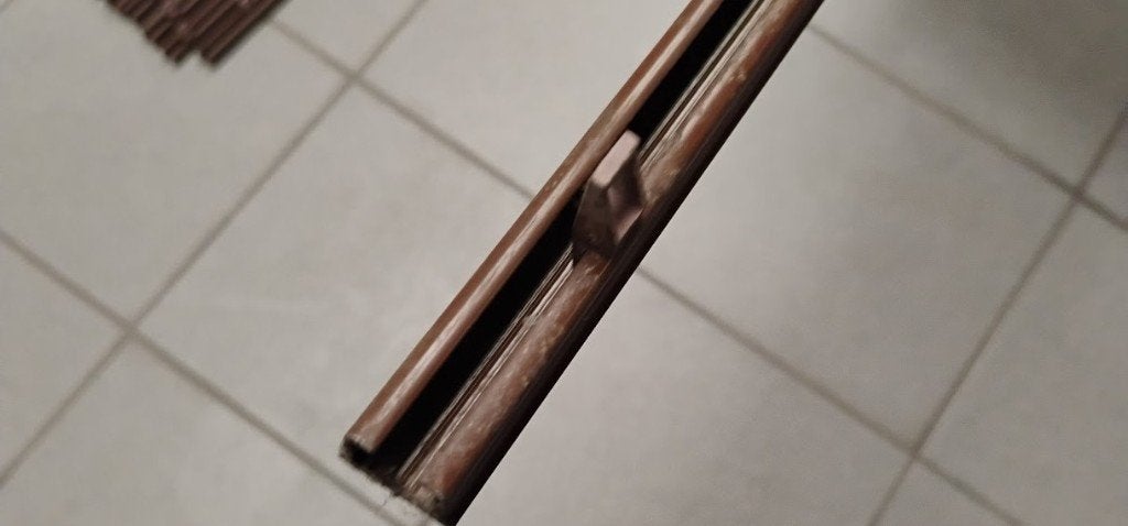 Gordijnrails alu           42 meter in totaal, Ophalen, Gebruikt, Bruin, Metaal