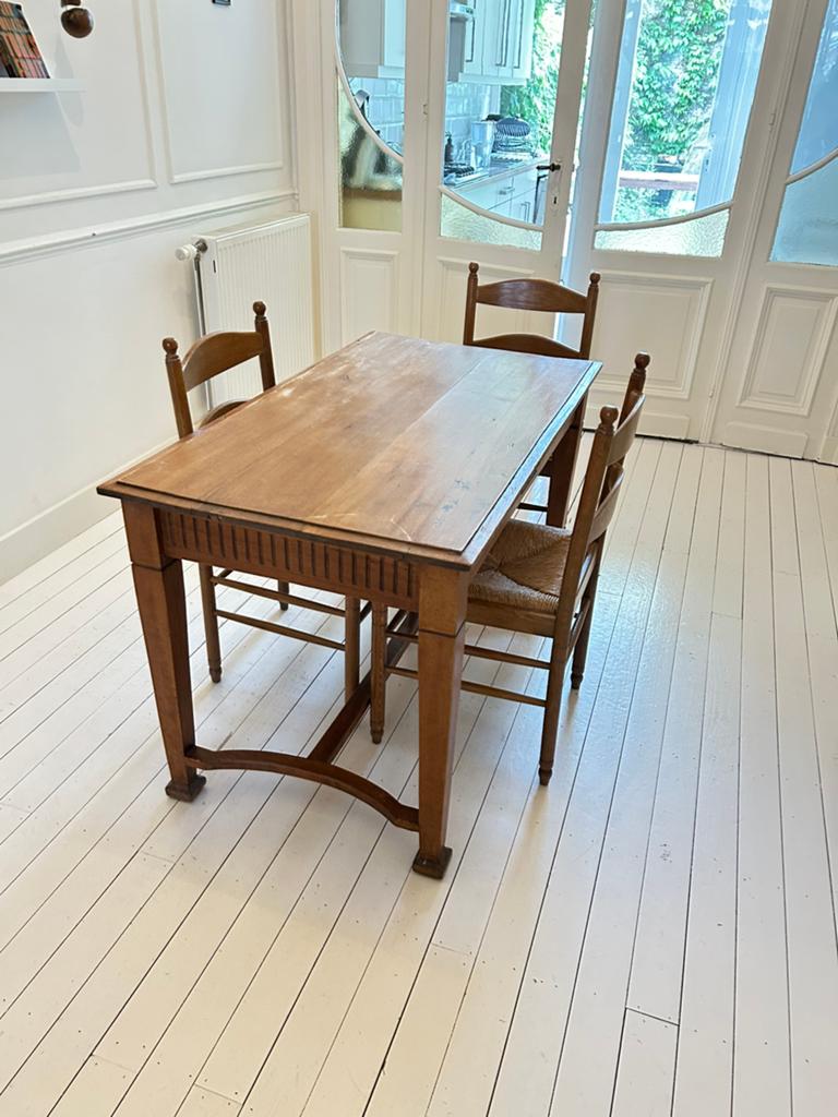 Houten tafel + 4 stoelen, Ophalen