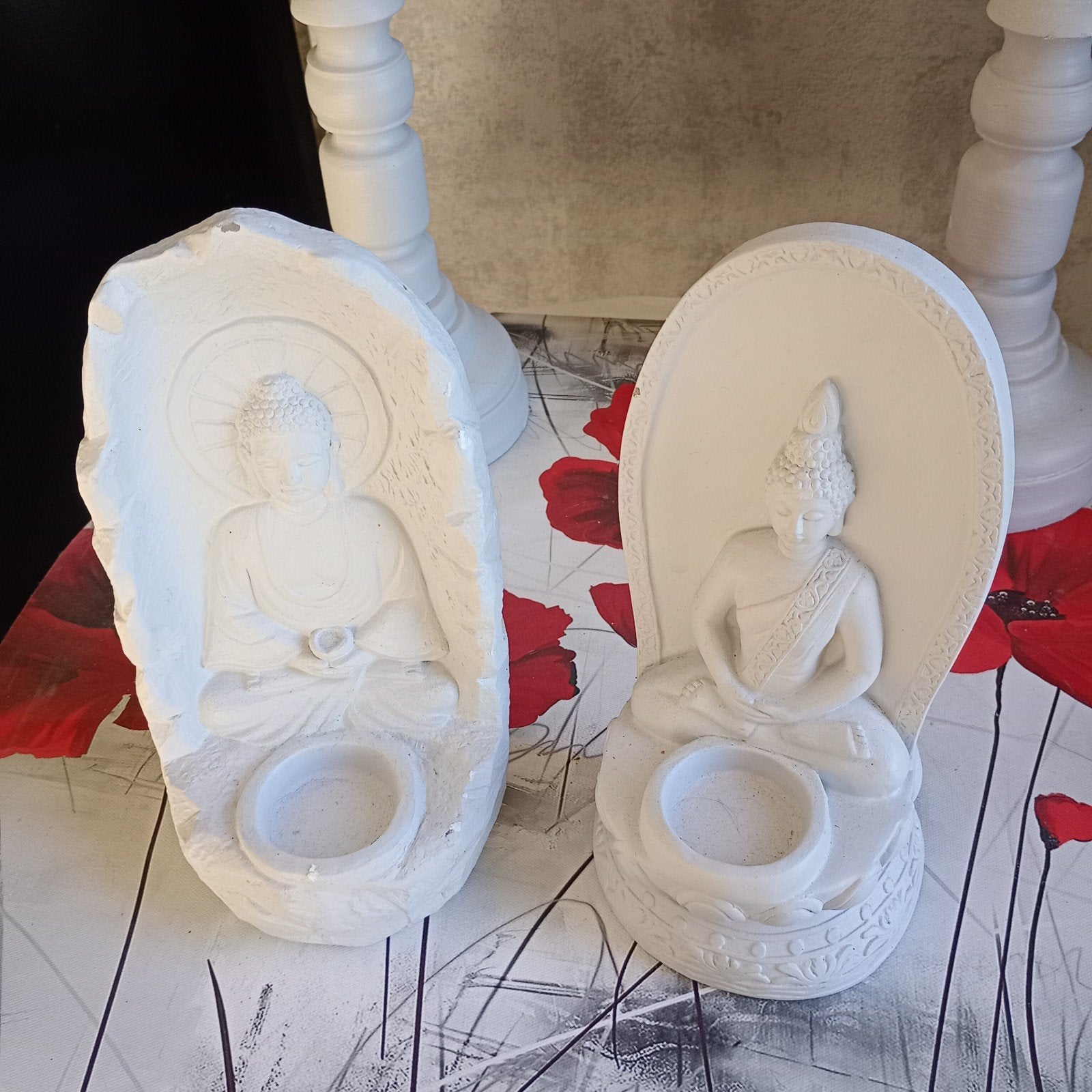 2 boedha theelicht houders in steen, hoogte 23cm, samen 5€, Ophalen