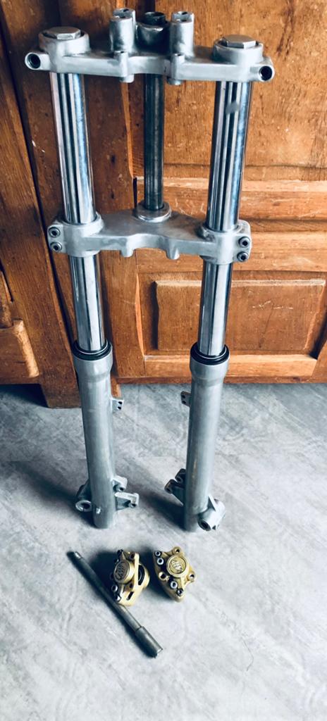 Fourche double disque Derbi, Ophalen