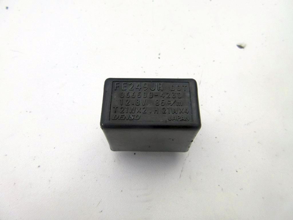 Suzuki AN400 Burgman knipperlichtrelais AN 400 knipper relay, Ophalen of Verzenden, Gebruikt