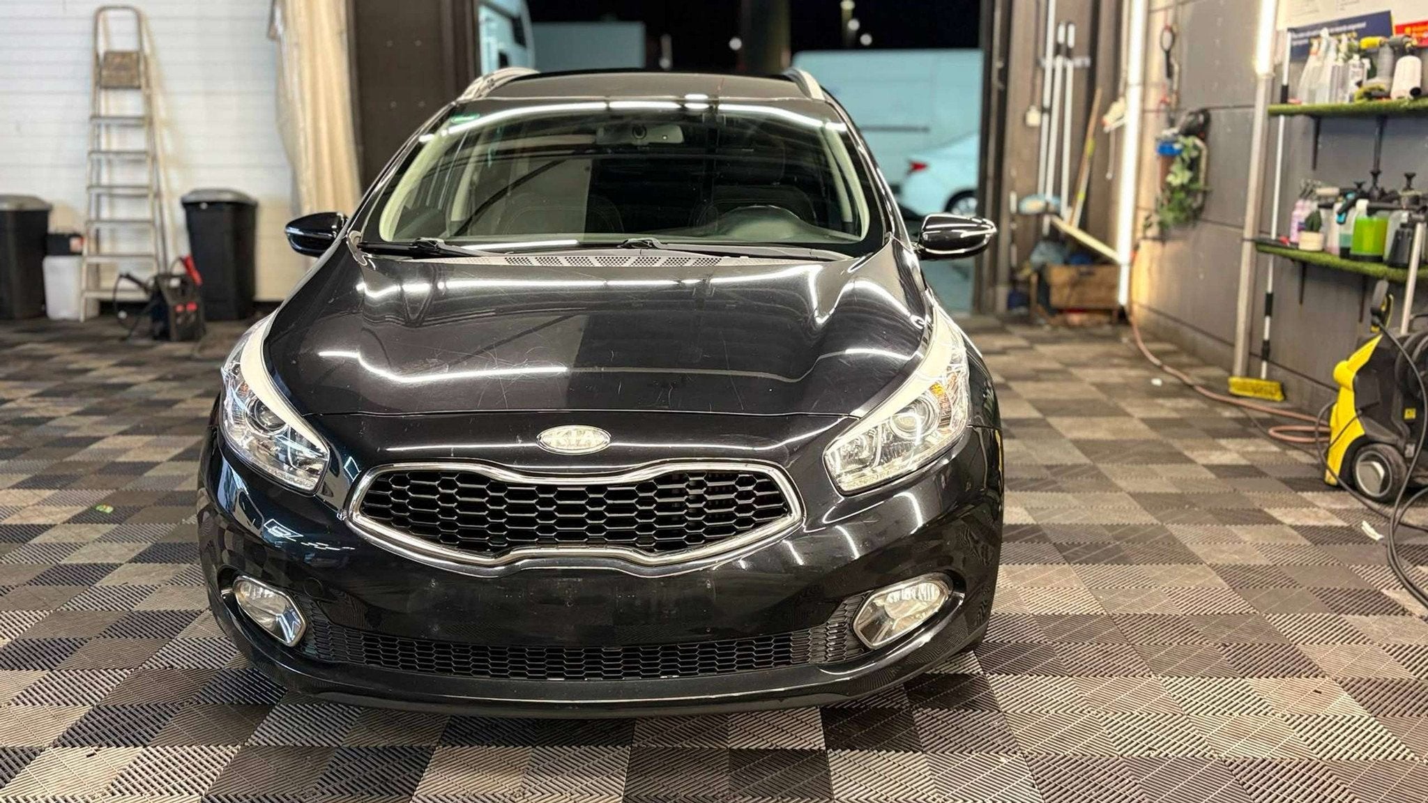 Kia automaat bj. 2013 euro 5 189.389km (automatique), Autos, Achat, 93 kW, Carnet d'entretien, Noir