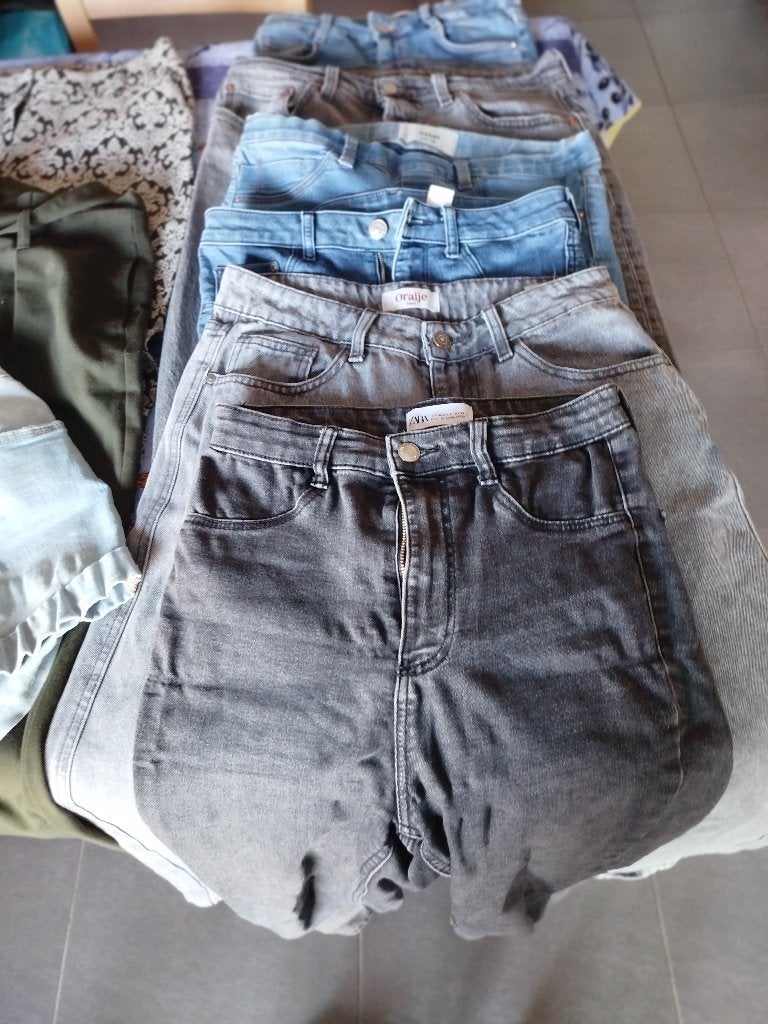 Lot van 8 broeken en 1 short- 9 stuks - 3 euro, Ophalen, Gedragen, Maat 36 (S), Blauw