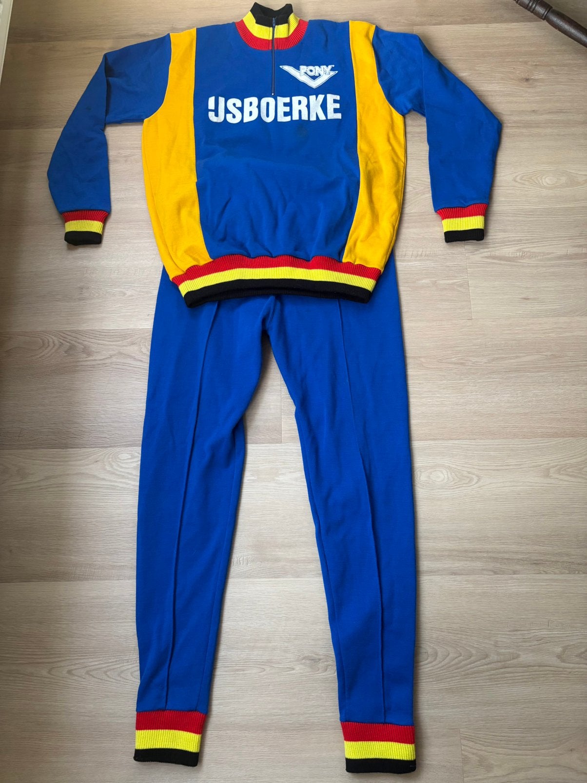 Trainingspak Ijsboerke, Fietsen en Brommers, Ophalen of Verzenden, Zo goed als nieuw, L