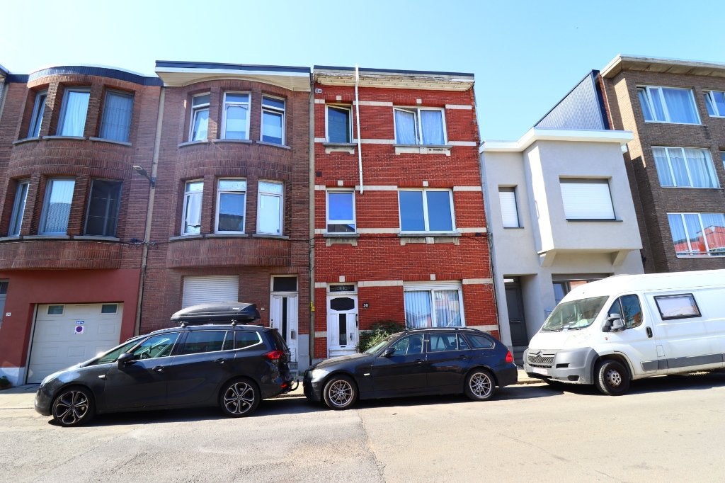 Ruim 1-slaapkamerappartement in het hart van Deurne, Immo, Appartementen en Studio's te huur, 50 m² of meer, Antwerpen (stad)