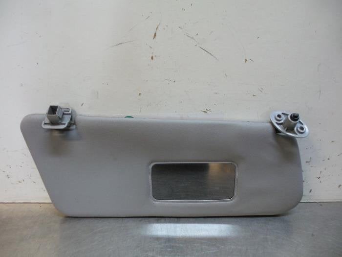 Zonneklep van een Daihatsu Young RV, Gebruikt, Daihatsu, -, -