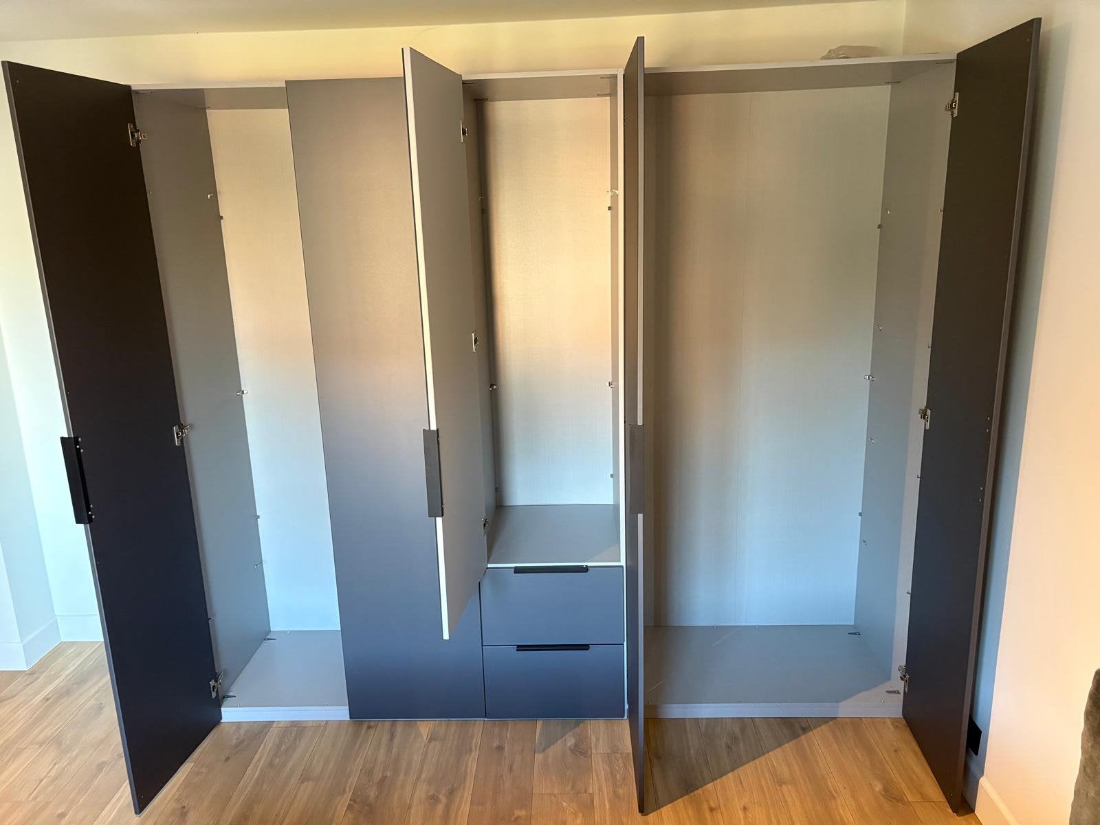 Kleerkast, 200 cm of meer, Zo goed als nieuw, 200 cm of meer, 50 tot 75 cm