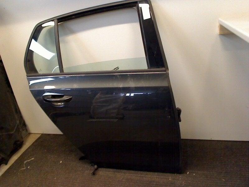 PORTE DROITE ARRIÈRE golf 6 LA9W Volkswagen Golf VI (5K1), Autos : Pièces & Accessoires, Volkswagen, Volkswagen AG, Utilisé, Kundenbetreuung@volkswagen.de