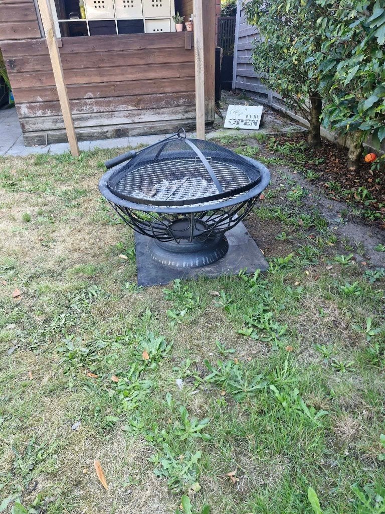vuurkorf en barbeque in 1, Tuin en Terras, Ophalen, Zo goed als nieuw, Vuurkorf