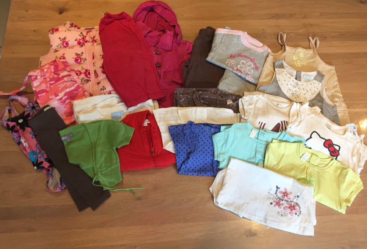 Lot de 21 vêtements fille taille 74, Enlèvement, Utilisé