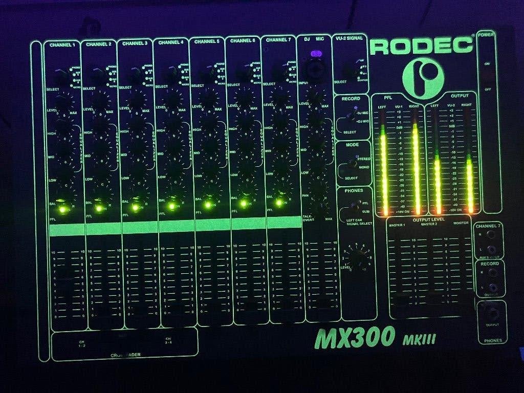 Rodec mx300 mk3, Ophalen of Verzenden, Gebruikt, 20 kanalen of meer, Microfooningang