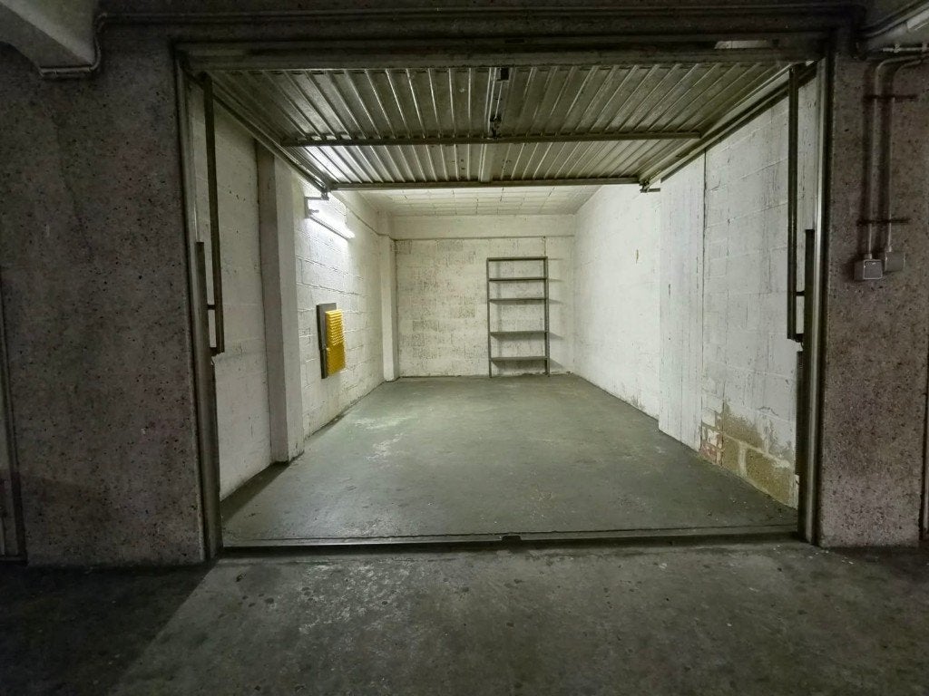 Garage (box fermée) à louer