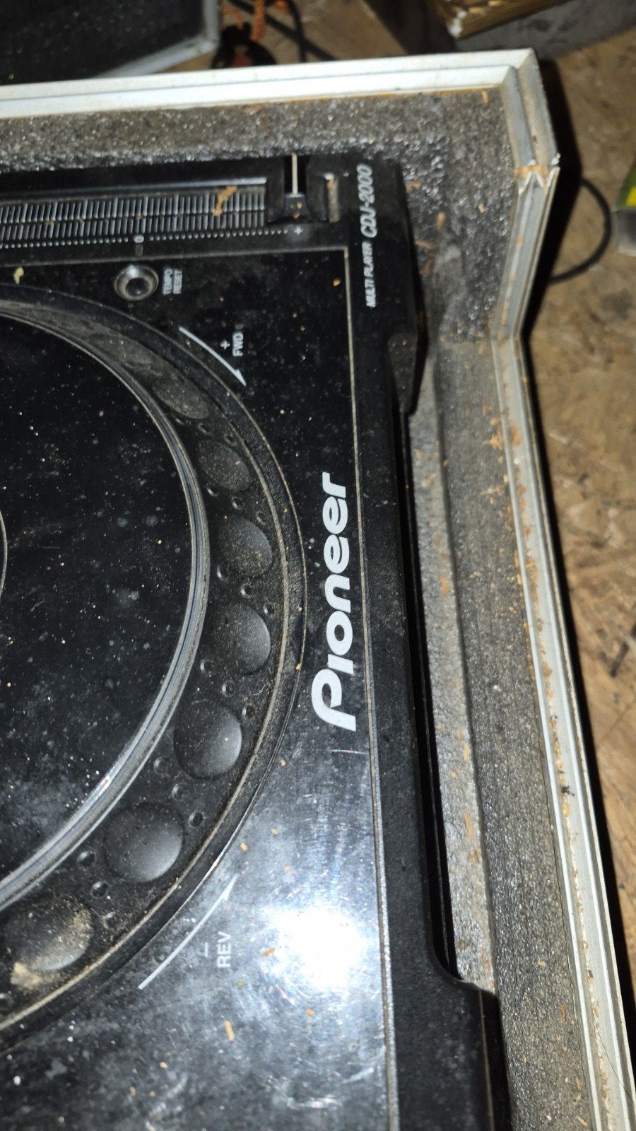 Pionnier cdj 2000, Musique & Instruments, Enlèvement