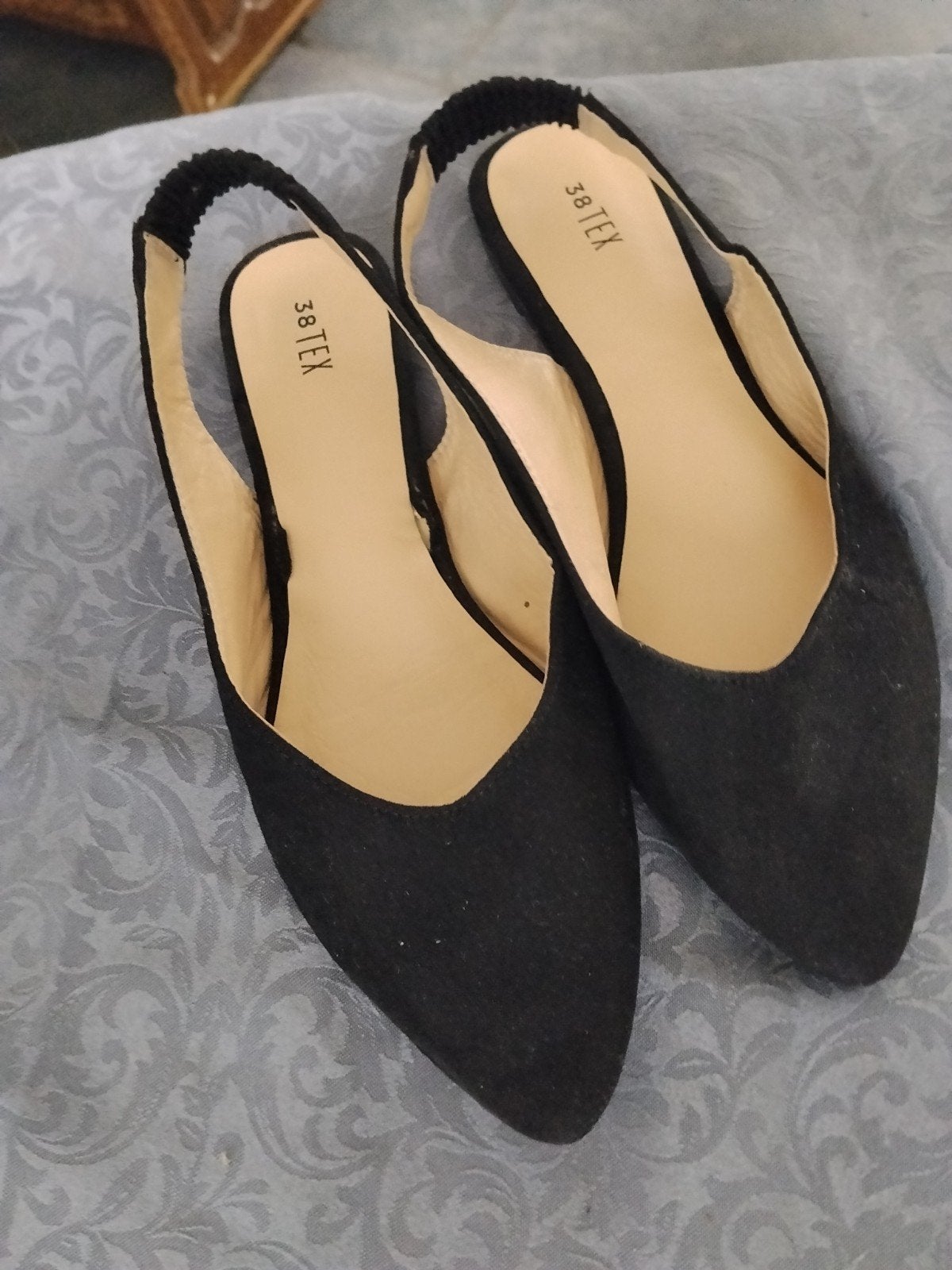 Escarpins slingback noirs T.38 – Tex, Vêtements | Femmes, Chaussures, Enlèvement, Beige, Escarpins
