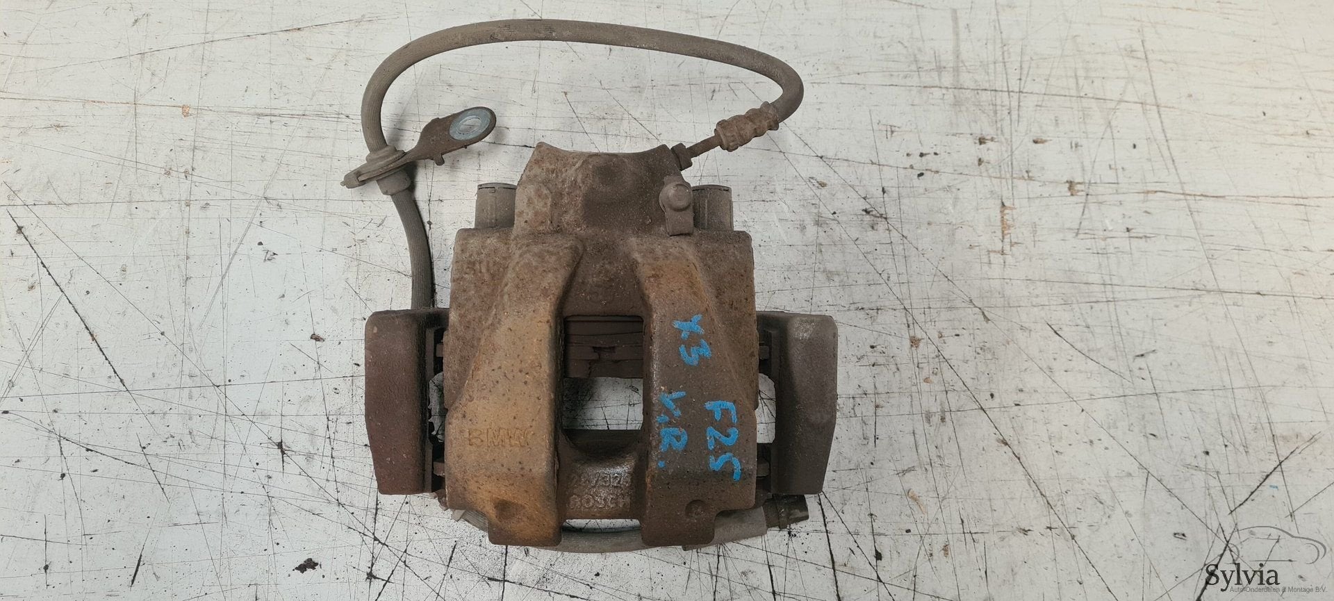 Remklauw rechts voor. BMW X3 / X4 F25 F26 34106790922 679092, -, Utilisé, -, -