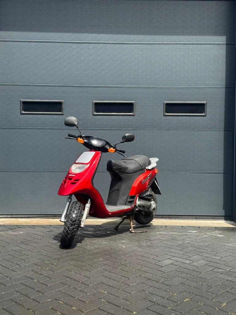 Piaggio typhoon 50cc 2takt Duits, Fietsen en Brommers, Scooters | Overige merken, Zo goed als nieuw, Ophalen