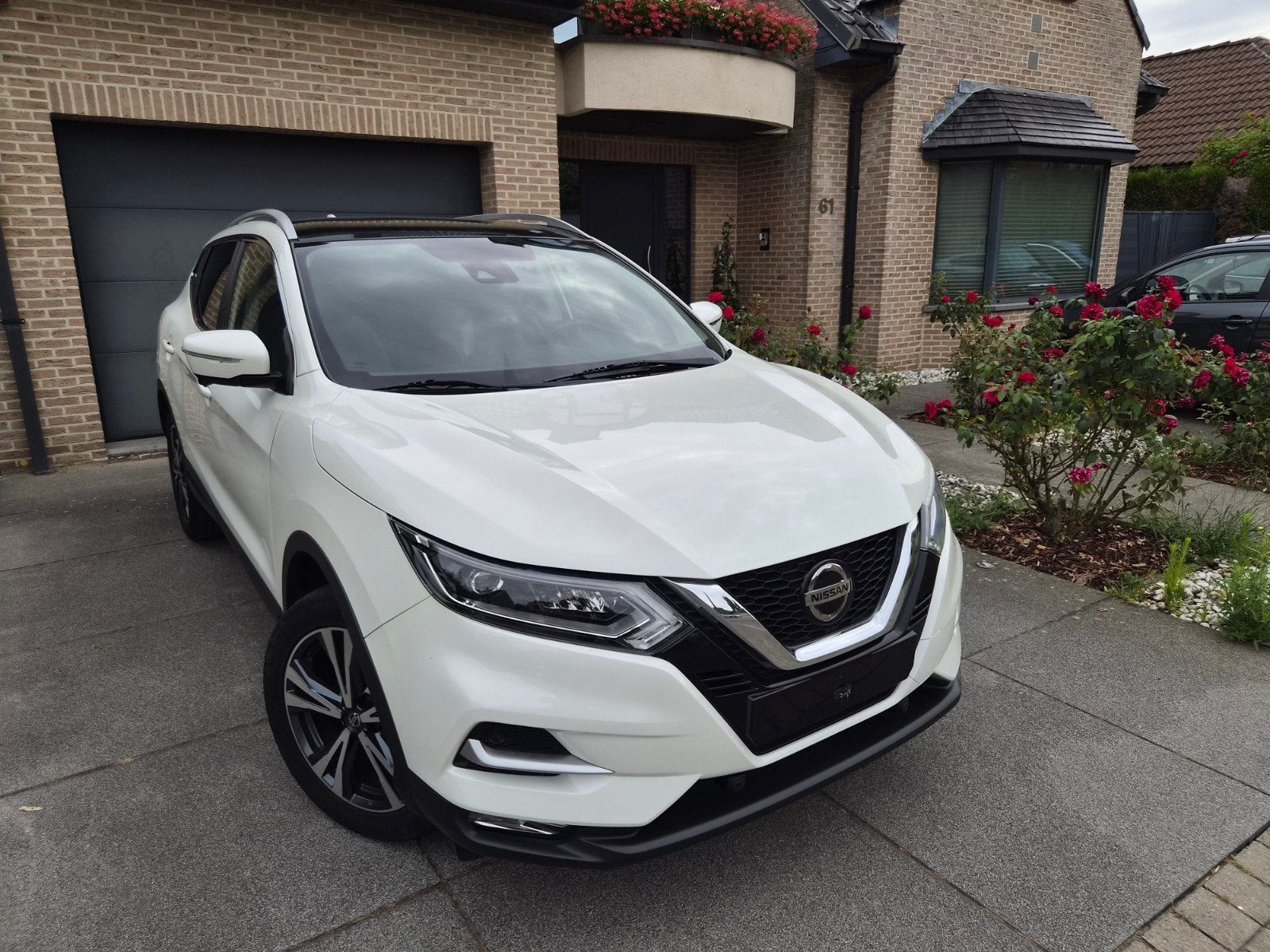 Nissan Qashqai 1.2 DIG-T / NAVI / CAMERA 360 / LED /PANO DAK, Achat, Euro 6, Entreprise, 5 portes