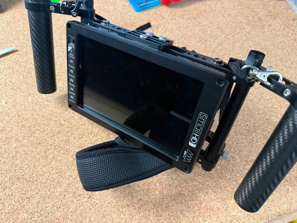 SmallHD 702 Bright + kooi Wooden Camera v3 regisseurset, Audio, Tv en Foto, Fotografie | Professionele apparatuur, Overige merken