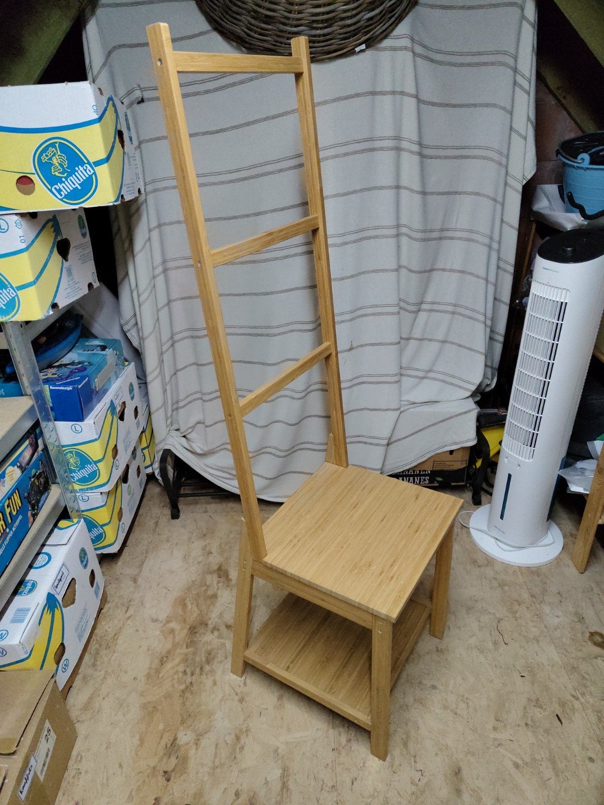 stoel kleerhanger, Ophalen