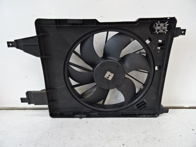 VENTILATEUR RADIATEUR MOTEUR Renault Scénic II (JM), Autos : Pièces & Accessoires, Utilisé, Renault