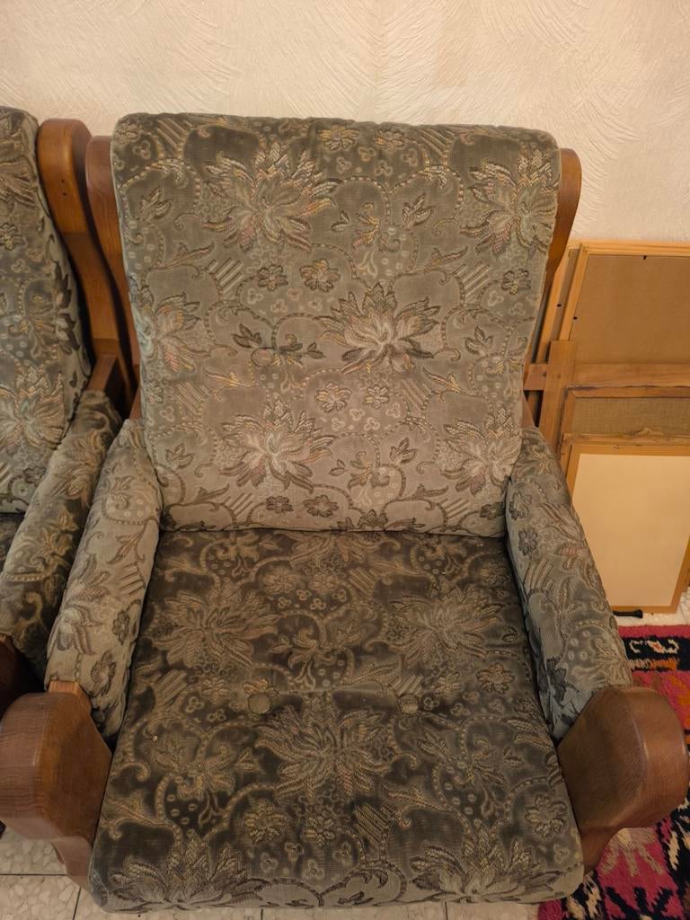 Deux fauteuils et un divan en chêne A DONNER, Maison & Meubles