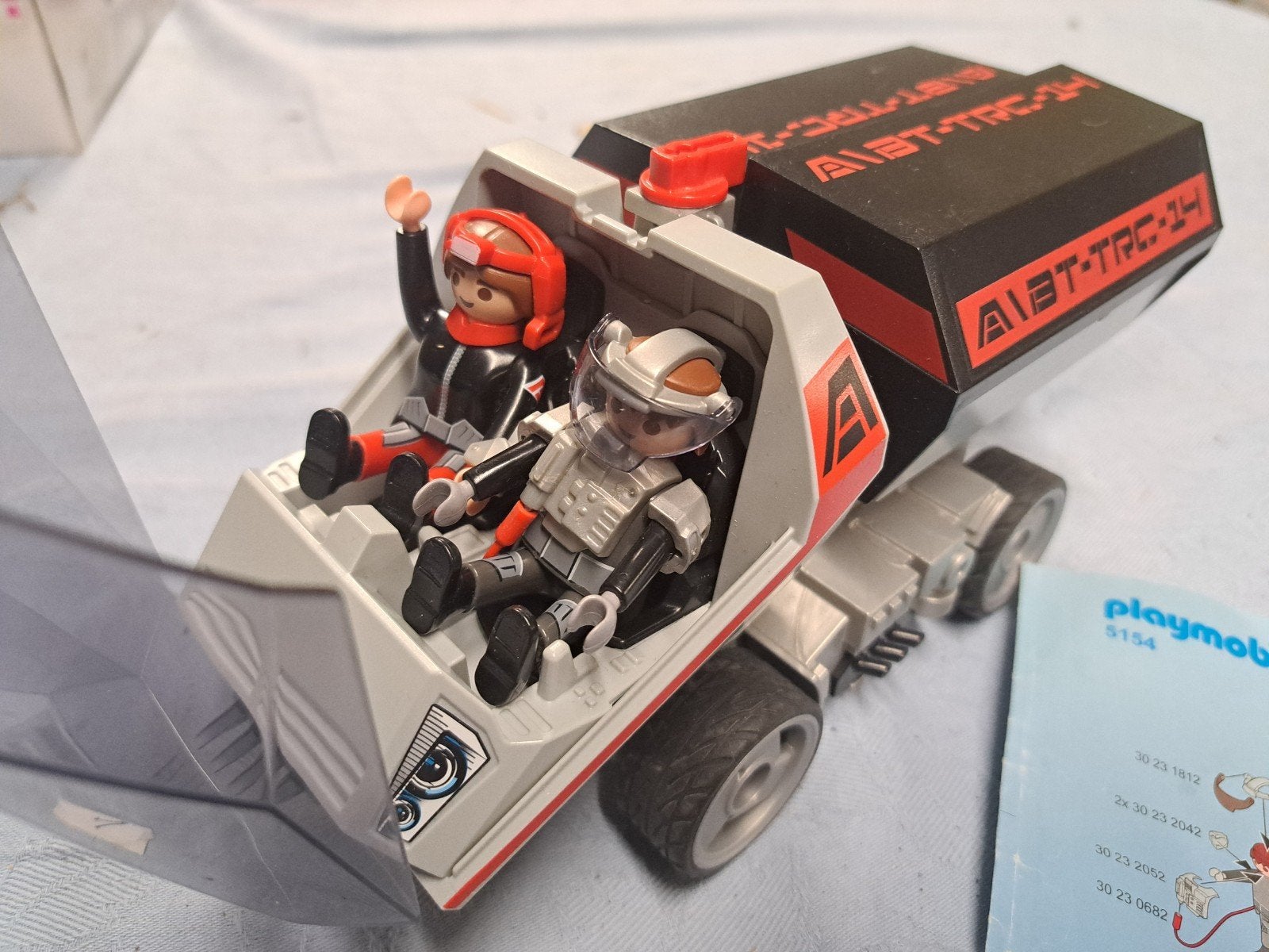 Playmobil spacewagen kanon, Ophalen