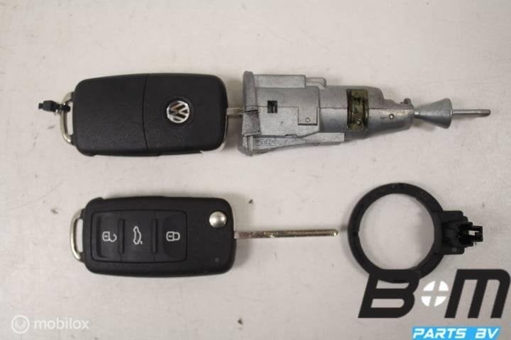 Sleutels met deurslot VW Beetle 5C Turbo 5K0837202E, Gebruikt