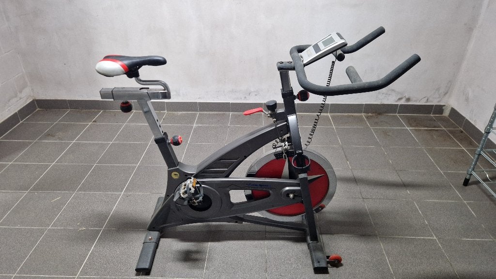 Spinningfiets, Ophalen, Gebruikt, Spinningfiets, Metaal