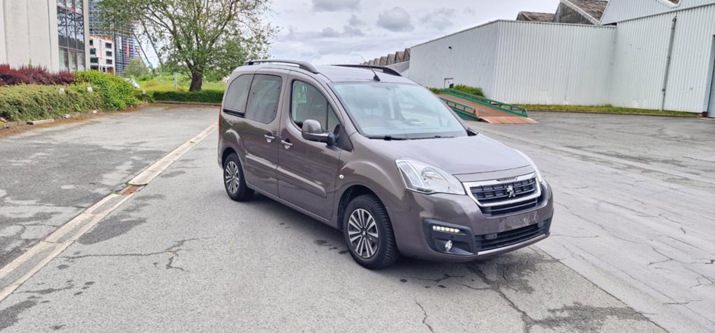 Peugeot Partner 1.6 Benzine Euro 6 2016, Auto's, Peugeot, Voorwielaandrijving, Euro 6, 4 cilinders, Parkeersensor