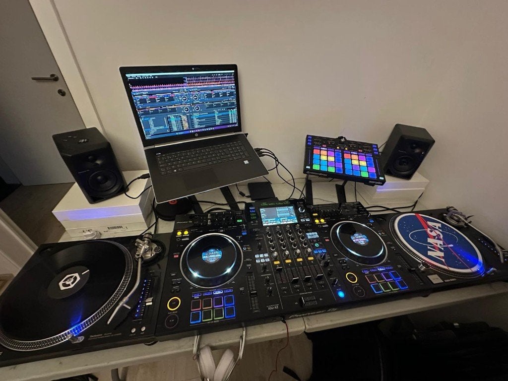 Pioneer DJ XDJ-XZ+Decksaver+Housse UDG|État neuf|1er main, Enlèvement, Comme neuf, DJ-Set, Pioneer