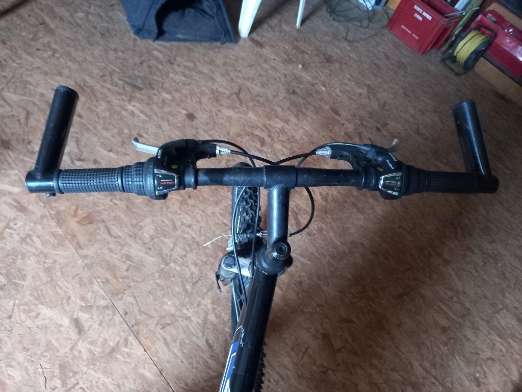 Velo vtt, Vélos & Vélomoteurs, VTT semi-rigide, Enlèvement, Utilisé, Frein sur jante